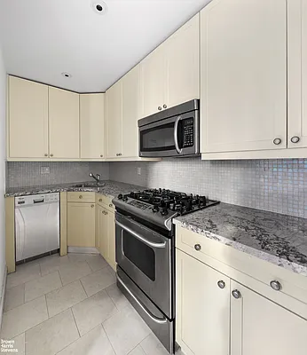 Rented by Brown Harris Stevens | media 10