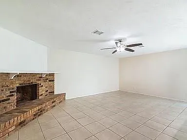 3 bed, 4.0 bath, 1391 sqft, $1,750 — Photo 3