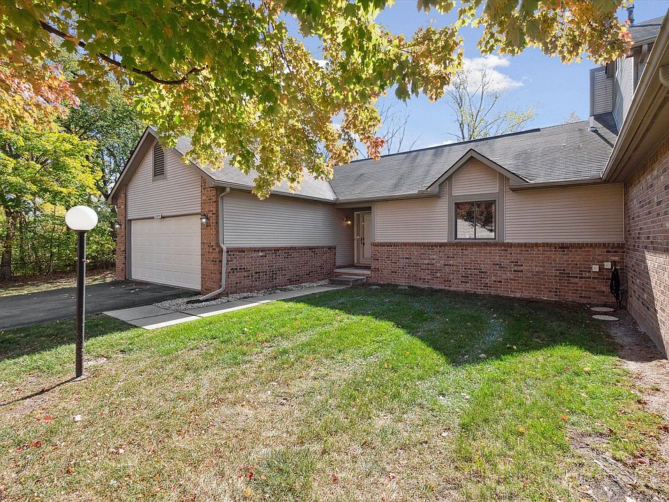 1st image of 32857 Chapman Cir