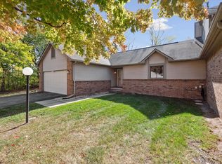 32857 Chapman Cir, Westland, MI 48185