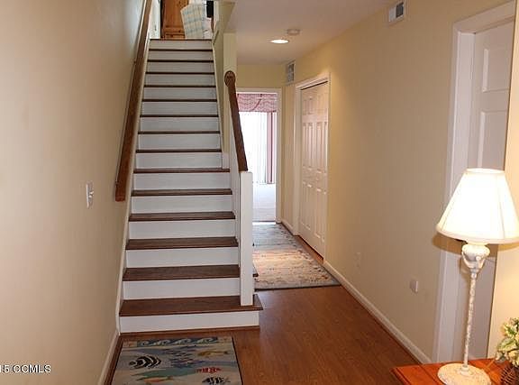 4th image of 4801 S Shore Dr APT G3
