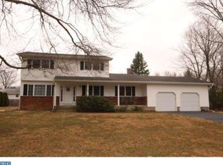 43 Rockleigh Dr, Ewing, NJ 08628