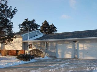 407 W Monroe St, Metamora, IL 61548