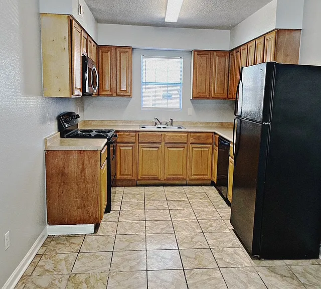 Spencer Trace Apartments — Photo 4