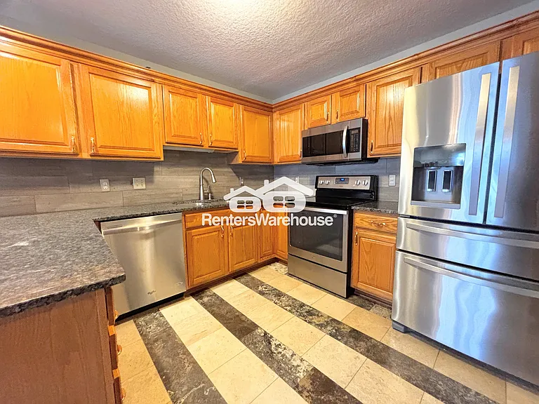 10151 Sutton Dr #8 — Photo 6