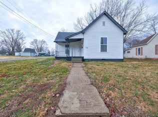 718 S Illinois St, Bicknell, IN 47512