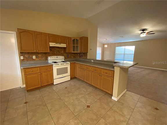 4th image of 3617 E Lambright St