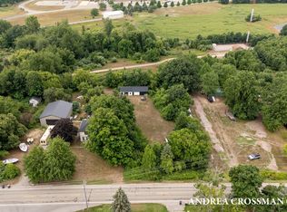 866 E 24th St, Holland, MI 49423