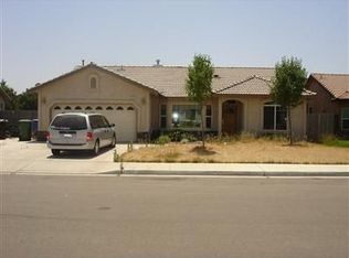 2521 Hillcrest St, Selma, CA 93662
