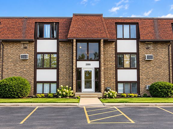 2nd image of 2555 Keygate Dr