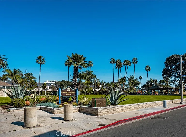 4405 Channel Pl — Photo 74