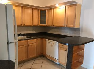 1101 E Algonquin Rd APT 8, Arlington Heights, IL 60005