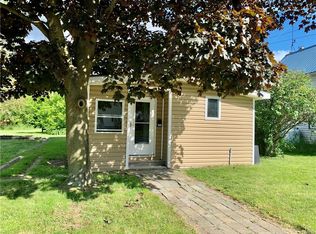 44 Anthony St, Alexandria Bay, NY 13607