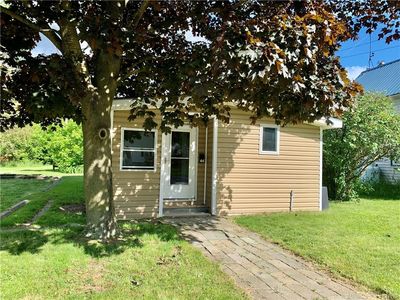 44 Anthony St, Alexandria Bay, NY, 13607