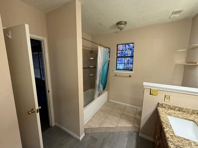 2610 Encina Dr #1 — Photo 4