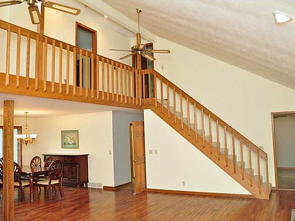 4th image of 14144 Charm Hill Dr