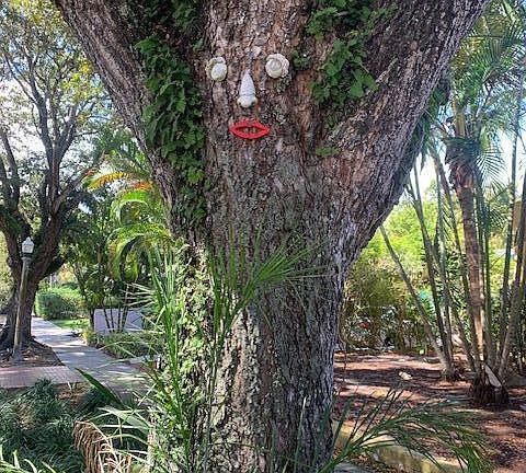 2nd image of 805 Sunset Road