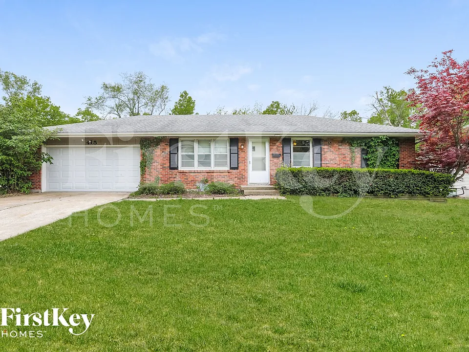 415 SW Stratford Rd