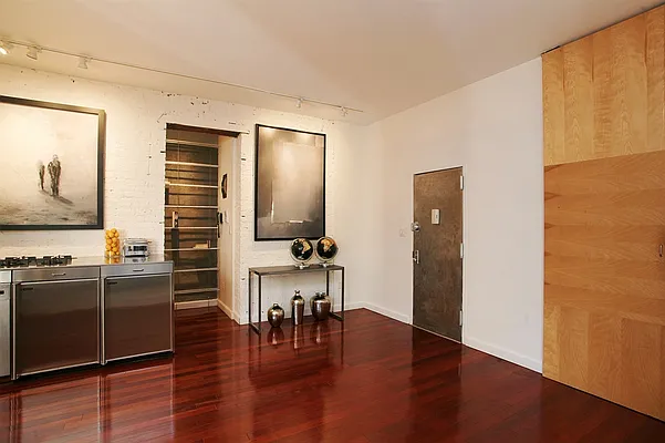 Sold by Corcoran | media 21