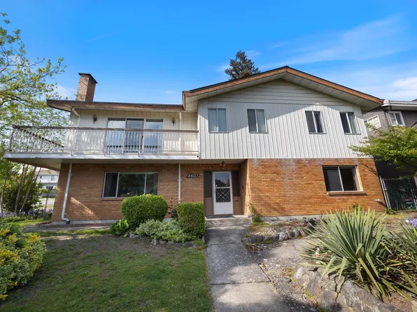 4607 Irmin St, Burnaby, BC V5J 1Y1