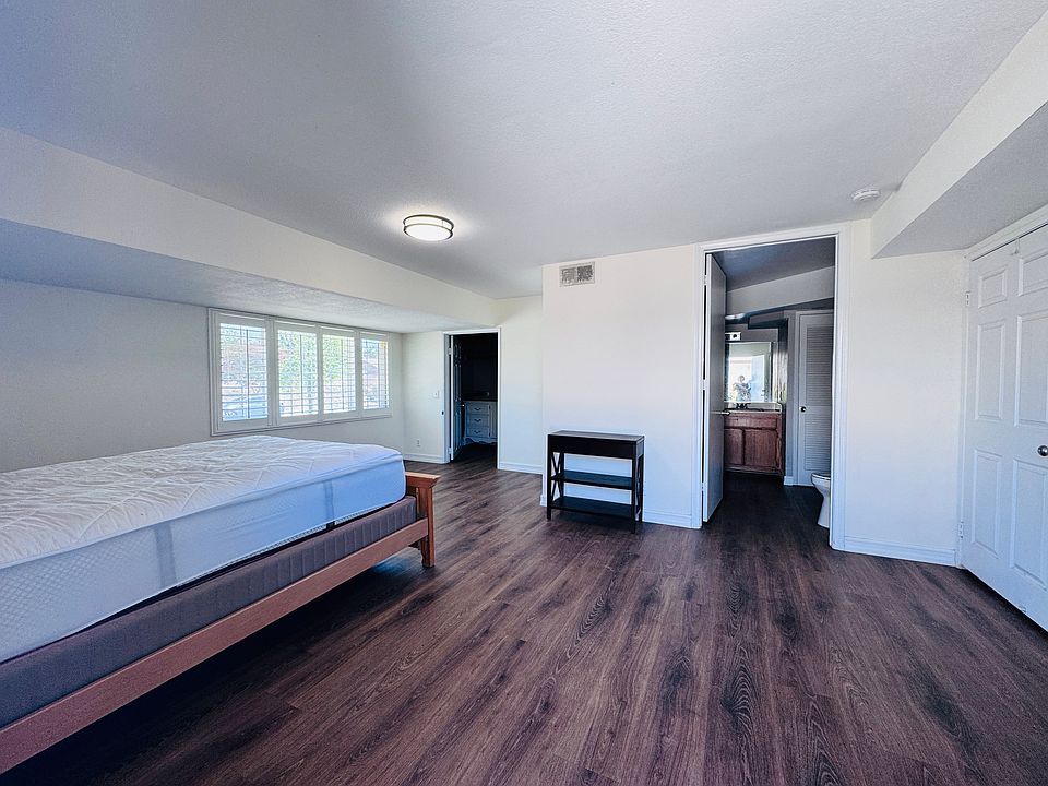 2nd image of 1160 Arturo St #R