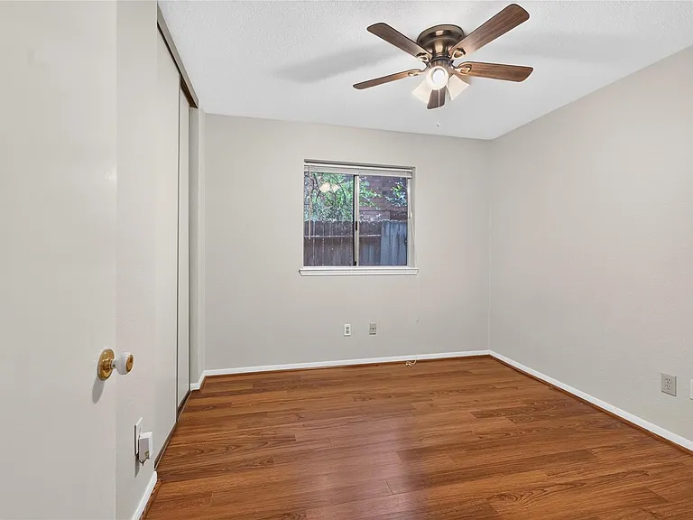 9211 Palm Shores Dr — Photo 12