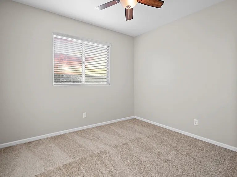 932 W Capulin Trl — Photo 23