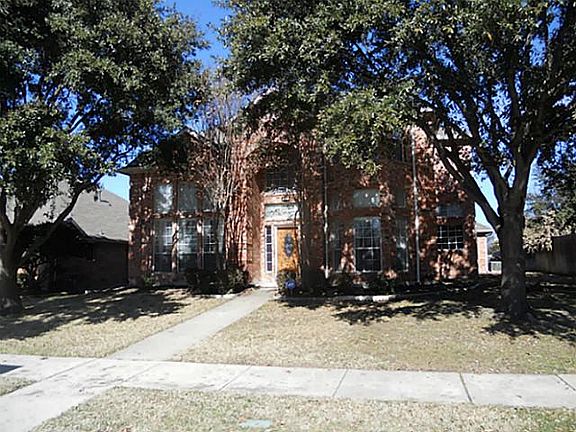 3rd image of 1821 Walters Dr