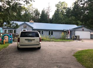 810 S Islington Rd, Cedarville, MI 49719