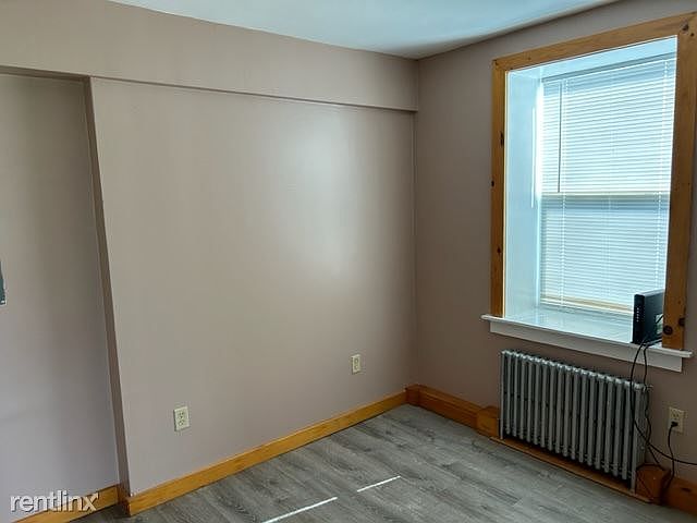 Smaller bedroom