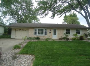 715 W Weathersfield Way, Schaumburg, IL