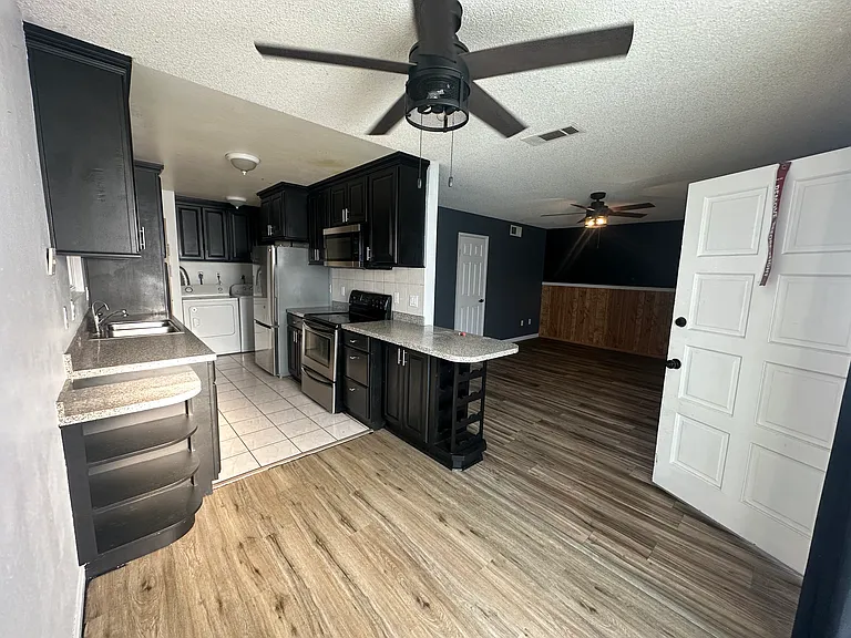 10334 Great Rock Rd — Photo 4