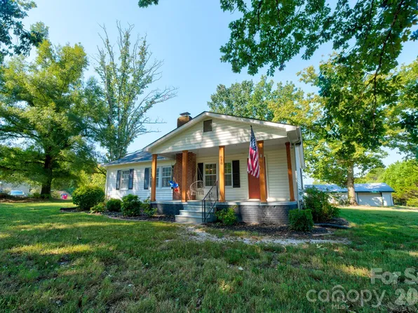 610 Helton Rd, Cherryville, NC 28021