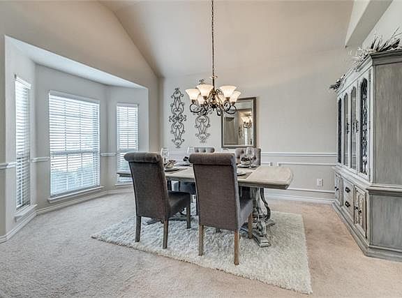 5th image of 1412 Soaptree Ln