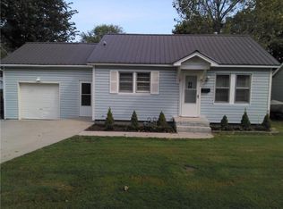 104 W Bailey Ave, Springdale, AR 72764