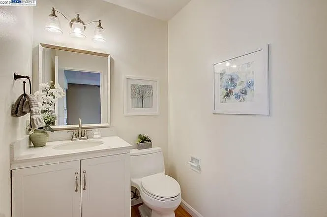5877 Central Ave — Photo 20