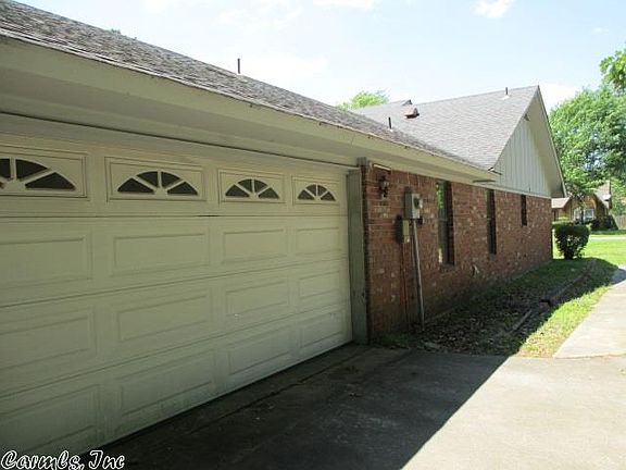 4th image of 1106 Fairway Dr