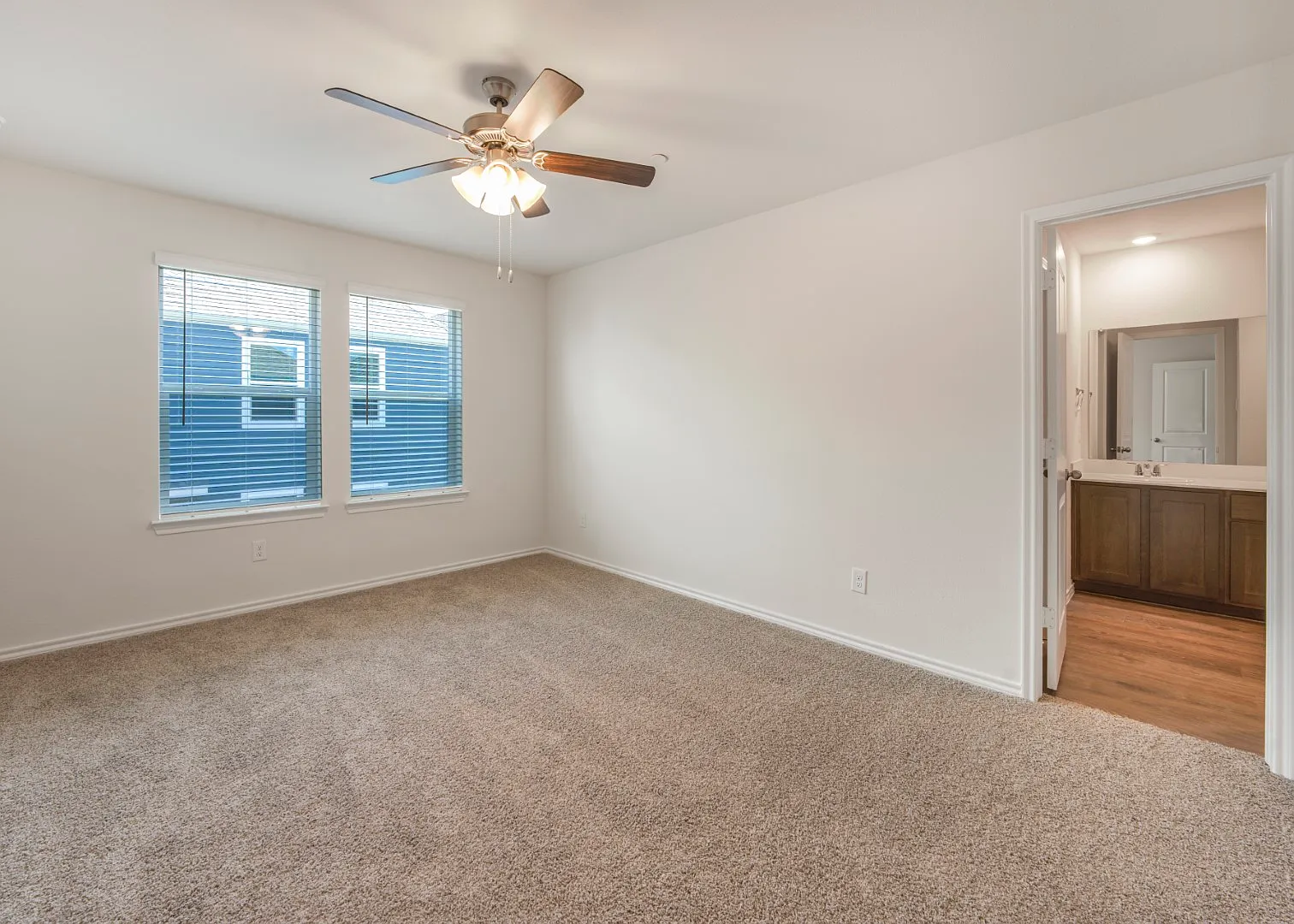 2089 Peppermint Ln — Photo 3