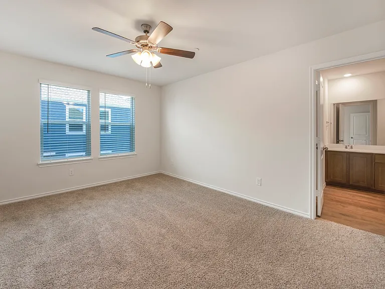 2089 Peppermint Ln — Photo 2