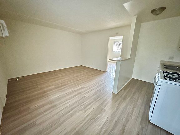4th image of 8350 Amigo Ave APT 9