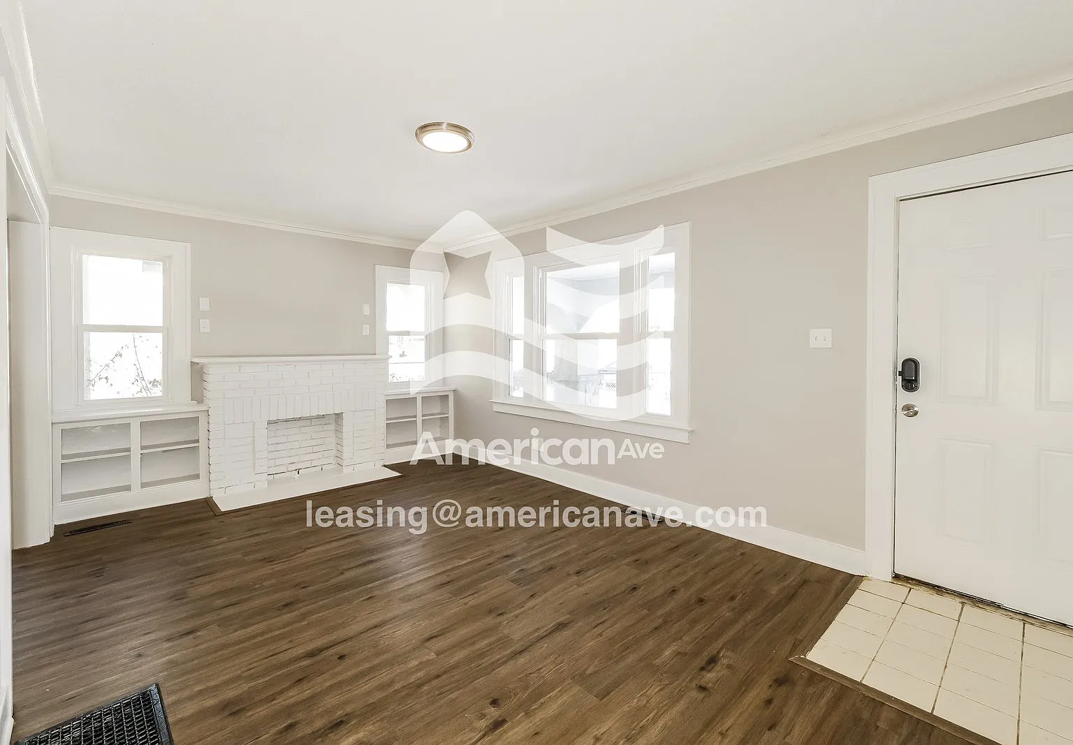 2 bed, 1.0 bath, 1067 sqft, $997 — Photo 2