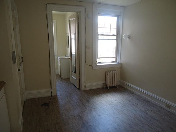 2nd image of 197 North St APT B7