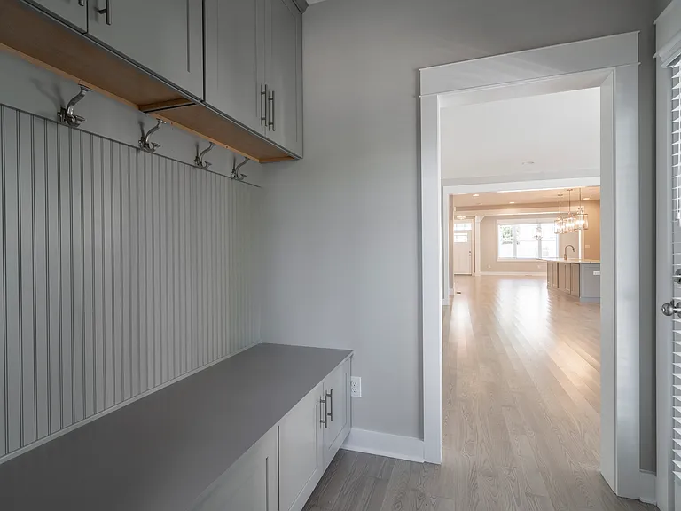 133 Garrett Ave — Photo 5