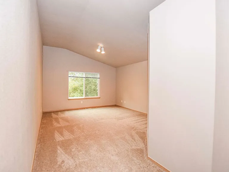 1320 Mills Landing Ct SE — Photo 13