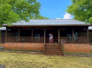 134 College St, Royston, GA 30662