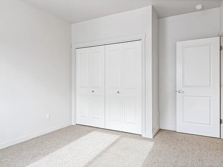 Quail Point Apartments — Photo 40