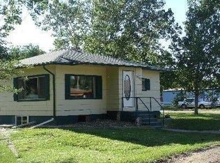 1317 N Custer Ave, Miles City, MT 59301