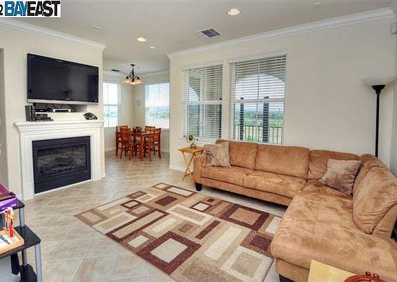 3rd image of 3465 Dublin Blvd Unit 422