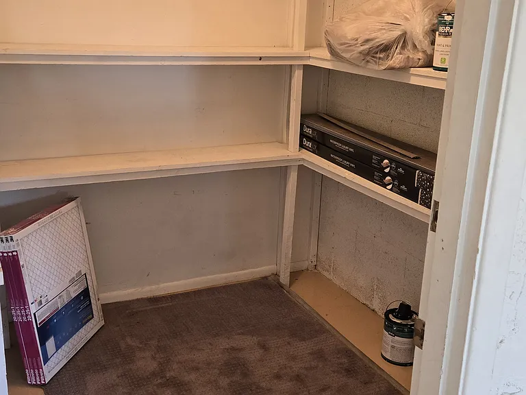 156 Laguna Royale Dr — Photo 11