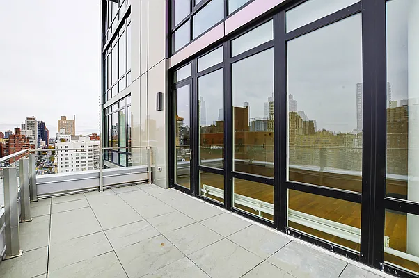 Rented by Bond New York | media 8